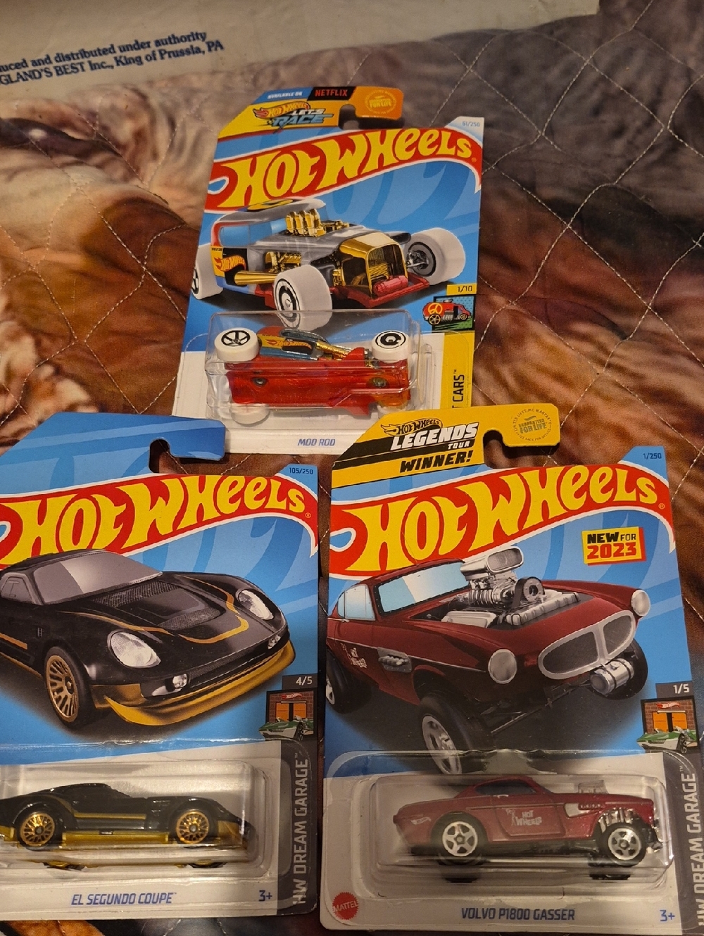 Hot Wheels Kids Toy Cars Pack - Red, Black & Gold Vehicles